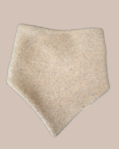 Merino vilnos kaklaskarė